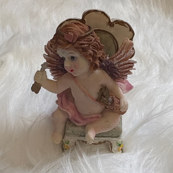 Vintage Whimsical Figurine Set with Floral Details 10pcs - Picture 8 of 11